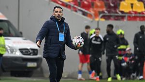 Out de la FCSB! Charalambous a dat vestea despre Edjouma