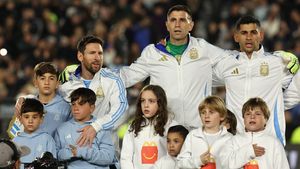 Cristi Chivu dă lovitura cu prietenul lui Messi! Inter a început negocierile