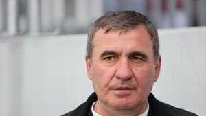 Ce l-a impresionat cel mai mult pe Gică Hagi la meciul demonstrativ organizat pentru fundația lui Mihai Neșu: „Incredibil!”. Jucătorul care l-a dat pe spate: „Un profesor!”
