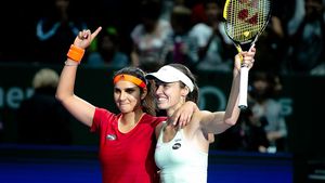 Din nou campioane! Martina Hingis și Sania Mirza s-au impus și la Australian Open și mai au un singur pas până la Marele Șlem