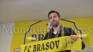Deturnat din drumul spre "U" Cluj, Ștefan Grigorie a fost prezentat la FC Brașov: "Trebuie să salvăm echipa de la retrogradare"