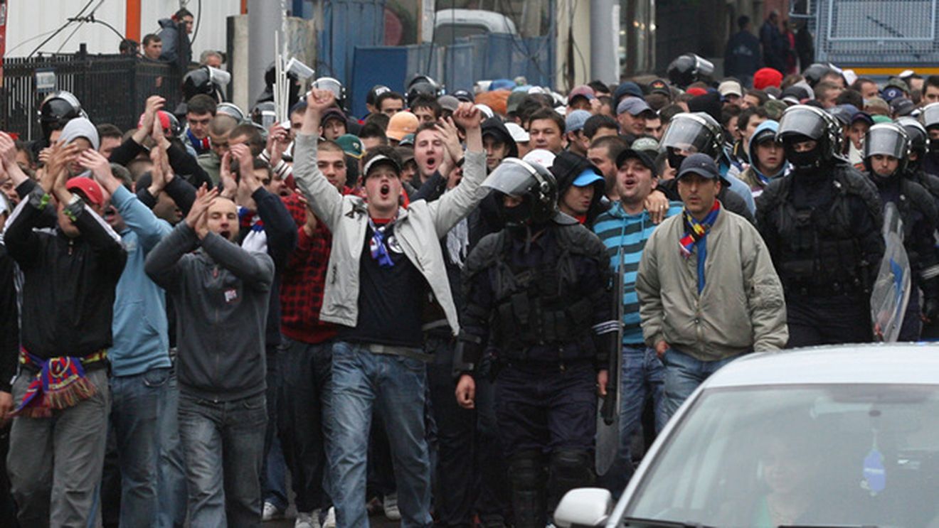 Șocant!**"Fanii au intrat cu arme albe la derby"