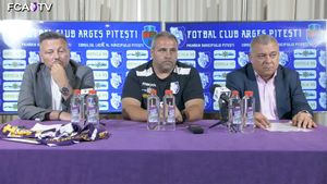 Scandal în Trivale. Sponsorul lui FC Argeș îi vrea capul lui Răzvan Tunaru. „Nu mai doresc să lucrez cu acest om, iar conducerea administrativă trebuie să își dea demisia! Dacă nu, uitați de mine!" | EXCLUSIV