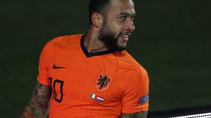 Nervi întinși la maxim la FC Barcelona, după ce transferul lui Memphis Depay pe Camp Nou este amenințat de către Juventus!
