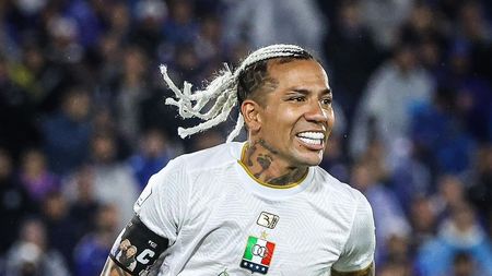 Dayro „Alien” Moreno marchează pe bandă rulantă la 39 de ani! Fostul atacant de la FCSB vânează un record istoric