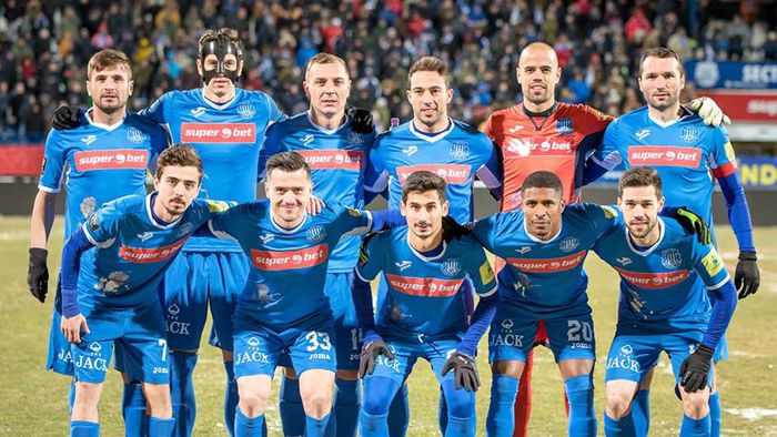Departe de fotbal, departe de playoff. Poli Iași a pierdut lamentabil un meci care ar fi trebuit să-i deschidă drumul către grupa de elită a Ligii 1. Dezastrul din 2019 nu este o pură întâmplare
