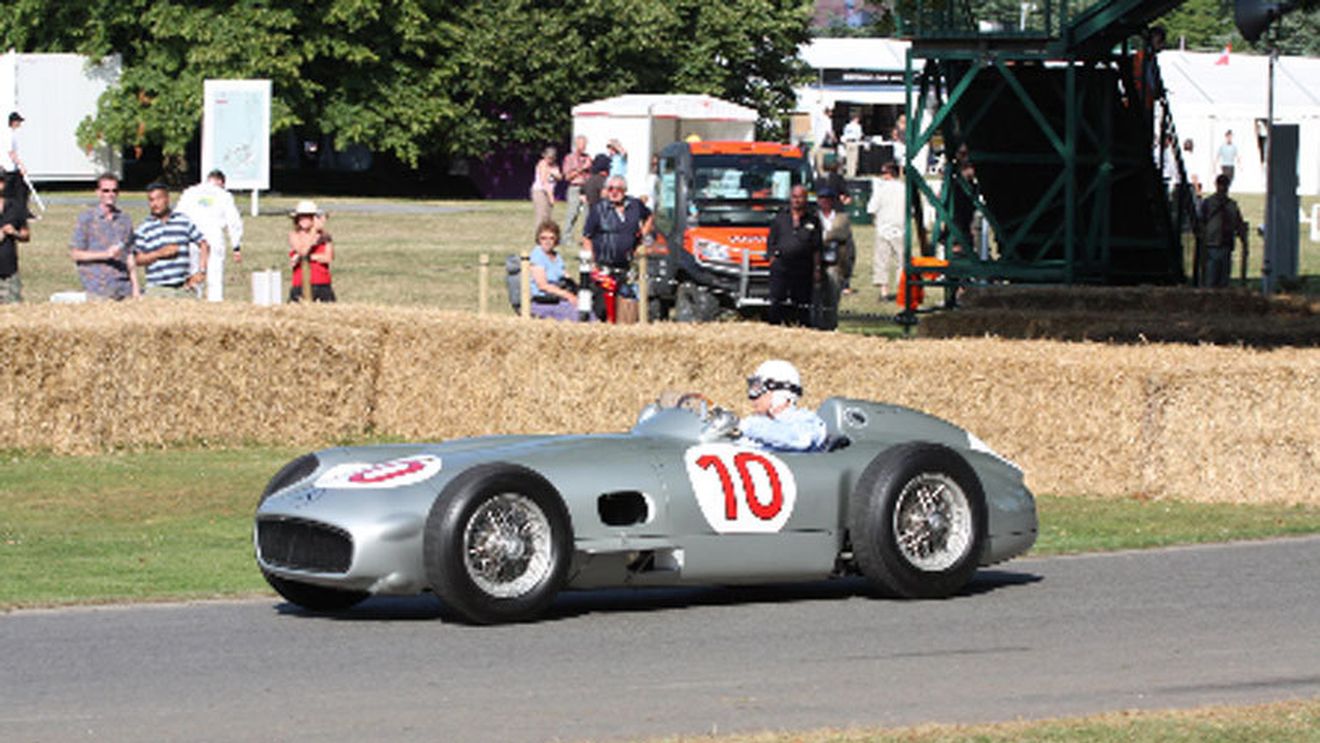 Un model vintage de curse a devenit cel mai scump automobil vândut vreodată în lume