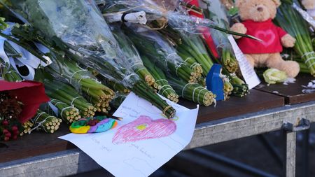 Vestea pe care România nu voia să o primească după incendiul în care au murit 40 de oameni de Revelion