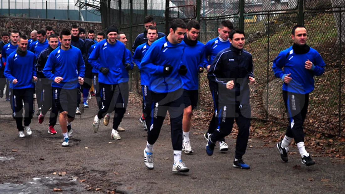 FC Hunedoara va juca 7 amicale,** toate în deplasare!