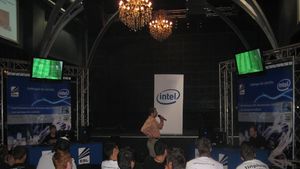 Intel ii premiaza pe campioni