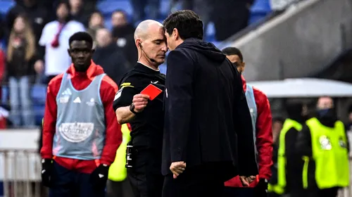 Antrenorul lui Lyon şi-a ieşit din minți şi a sărit să bată arbitrul: a fost eliminat şi riscă până la 6 luni de suspendare!