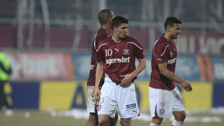 "Unii jucători s-au obișnuit pe locurile 7-8!"** 'Vamă' a găsit motivul decăderii Rapidului