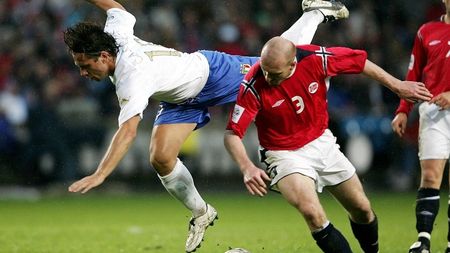 "Fiecare jucător a dat 3.000 de dolari mită la arbitru". Blat în Cupa UEFA? Dezvăluiri incendiare