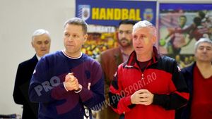 Vestergaard: "Nu am vorbit cu domnul Dedu despre echipa națională a României" FOTO: Danezul, prezent la evenimentul "Handbal pentru copii și juniori la CSM București"