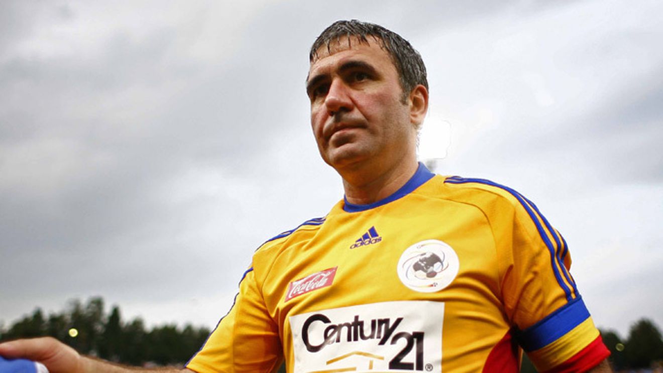 Hagi îl atacă dur pe Lucescu jr: **"Echipa națională, formată din românii labili psihic, a fost pe 3 în lume! Acum e pe 46!"