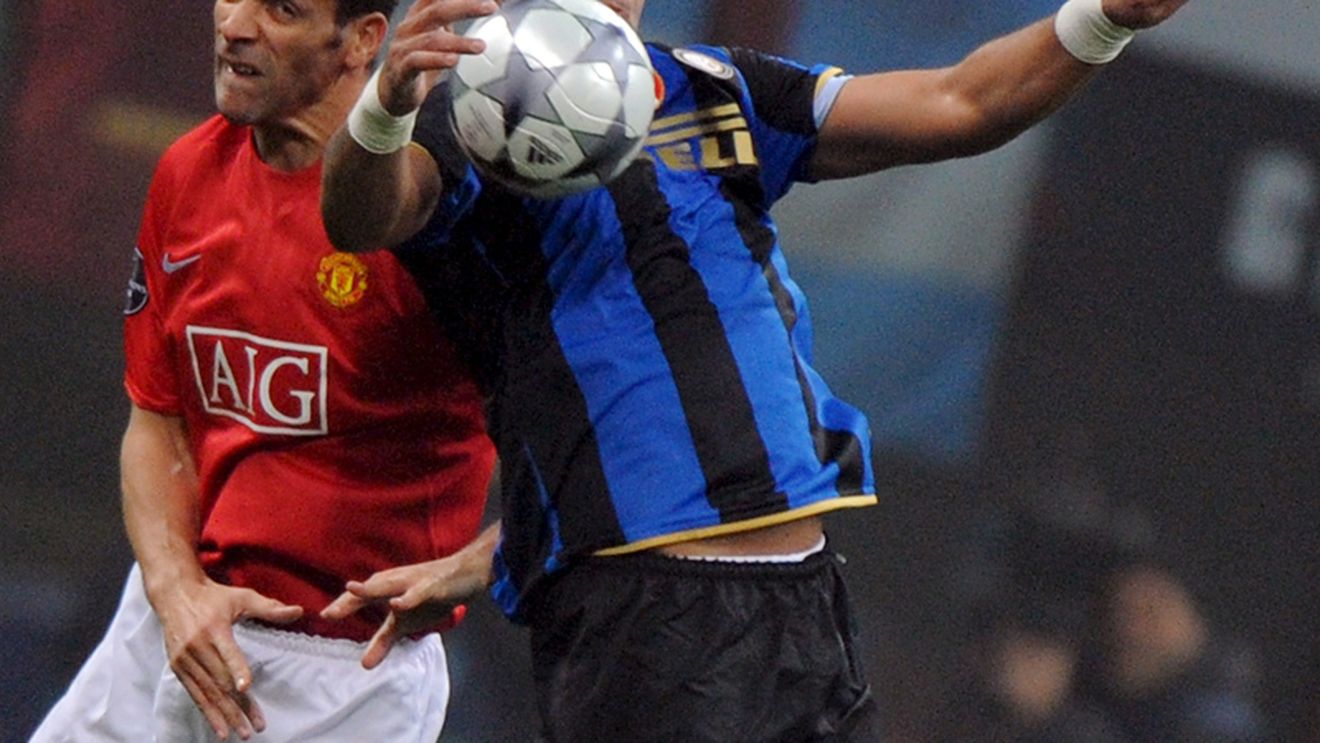 Adriano îl urmează pe Ronaldo