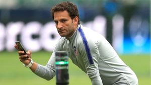 A fost la Real Madrid, a lucrat cu Diego Simeone, la Atletico, și acum a semnat cu Petrolul! Cine e spaniolul care a „bifat” două finale ale Ligii Campionilor