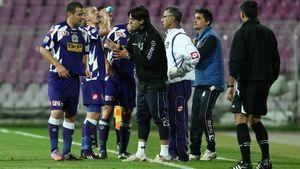 Poli, echipa care se bate la titlu cu cei mai mulți români în primul "11"!** VEZI TOPUL!