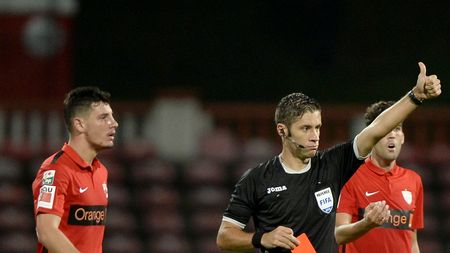 S-a aflat numele arbitrului care va conduce Dinamo - Steaua! "Câinii" l-au criticat dur, Porumboiu l-a făcut praf. VIDEO | Momentul în care Andrei Marc a explodat: "E stelist, bă!"
