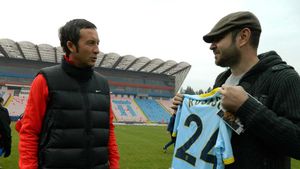 Steliștii au primit o vizită surprinzătoare!** Solistul trupei Țapinarii, pe Ghencea