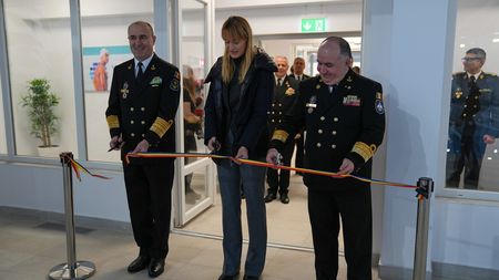 Academia Navală „Mircea cel Bătrân” a inaugurat un bazin olimpic şi a invitat-o pe Camelia Potec