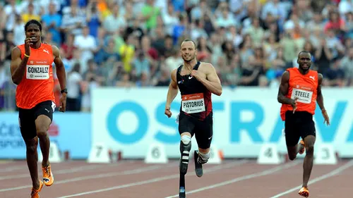 Cu ambele picioare amputate**, Oscar Pistorius s-a calificat la CM de atletism