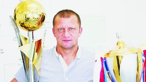 Dorinel a uitat de perioada când fanii îi cereau demisia!** Ce promisiune le face fanilor: INTERVIU