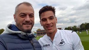 INTERVIU | Marco Dulca, cel mai recent transfer al Viitorului: "Cei de la Swansea mă vor regreta. E de două ori mai greu pentru un român ca să joace în Anglia" + Asemănarea cu Cristi Dulca