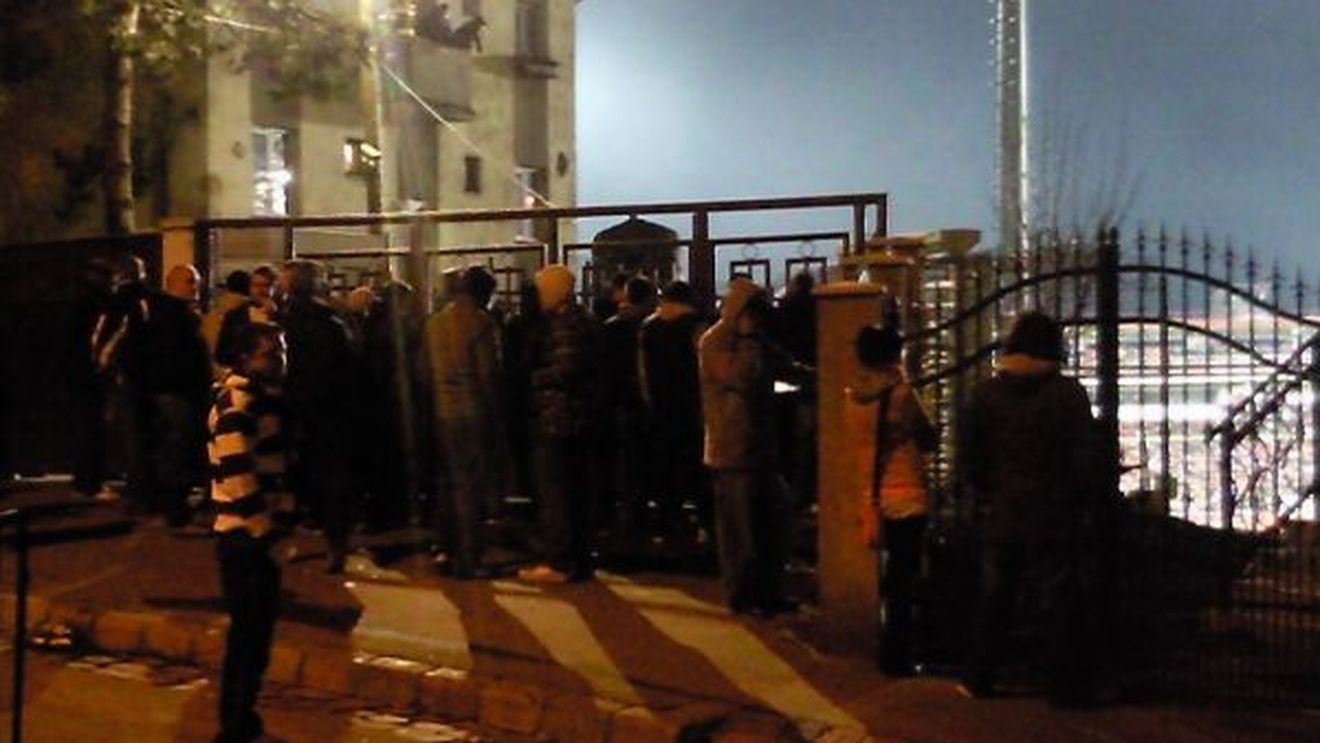 Liga Suporterilor Steliști a vândut bilete clujenilor!** Zeci de ultrași la porțile stadionului din Cluj!