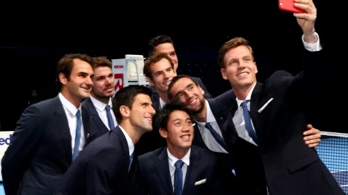 A ajuns, surprinzător, pe podiumul celor mai mari câștiguri din reclame, depășindu-l pe Djokovic cu 11.000.000 $. Acum, s-a calificat fără emoții în sferturile de la US Open