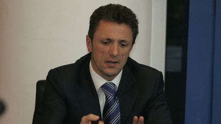 "Dacă Sandu nu ar interveni la comisii ar fi un președinte bun!"