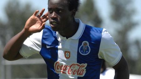 El poate fi înlocuitorul lui Marius Niculae! **Vaslui testează un atacant care are FC Porto în CV! VIDEO - Vezi de ce e în stare