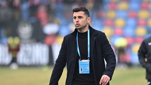 Nicolae Dică, furios pentru că Adiță Mititelu a spus că tatăl său îi făcea echipa antrenorului! „Vorbeam o dată pe săptămână, despre sistem! Nu mi-a impus niciun jucător”
