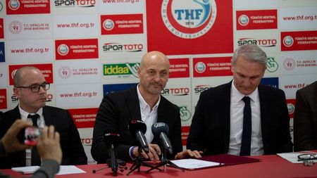 OFICIAL | Costică Buceschi a fost numit selecționerul naționalei de handbal feminin a Turciei! Promisiune pentru fani: „Vom crea o echipă puternică”