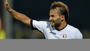 "S-au făcut oferte incredibile! Budescu și Teixeira ajung la FCSB". Marius Șumudică anticipează viitorul elevilor săi 