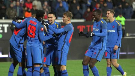 Leo Strizu știe cum să îl țină în frâu pe Mihai Pintilii pe banca lui FCSB: „O să vorbesc să punem niște centuri de siguranță ca în avion!”