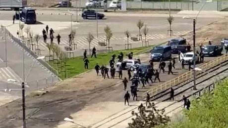 VIDEO | Incidente între suporteri steliști și dinamoviști la stadionul din Ghencea. Jandarmeria a intervenit și a comunicat ce măsuri a luat