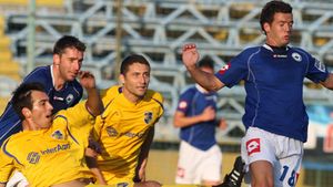 EXCLUSIV Șumi l-a "deturnat" pe Paulinho! A lăsat Rapidul pentru FC Ploiești!