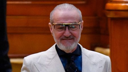 Gigi Becali vrea 44.000.000 de euro pentru transferul lui, iar acum Mitică Dragomir a dat verdictul: „Nici Roberto Carlos n-avea frecvența lui!”