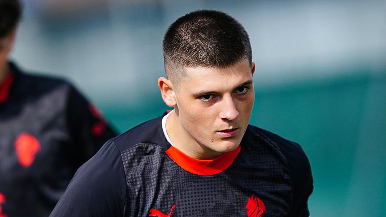 Cine este Francesco Domniței, fotbalistul român de 18 ani care a semnat cu AC Milan