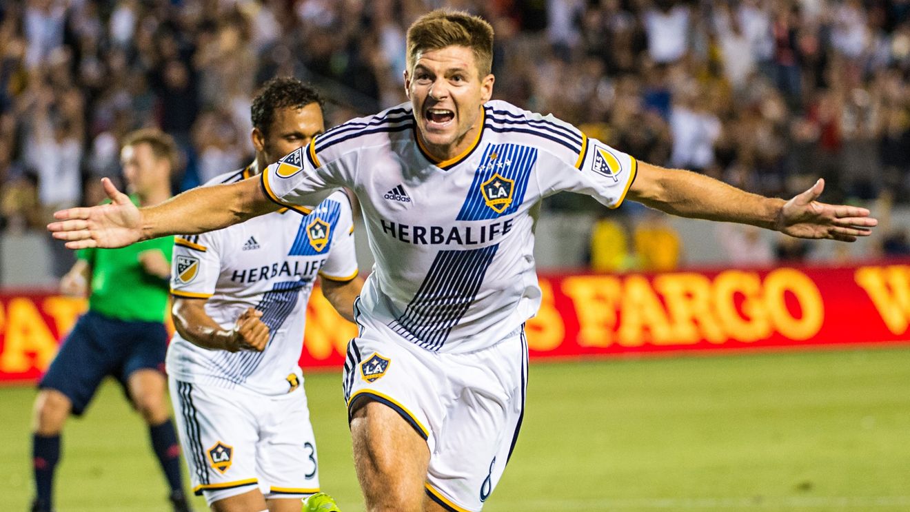 Ziua și transferul pentru Steven Gerrard. Legenda lui Liverpool ar putea reveni în Anglia. La ce echipă ar fi antrenor-jucător