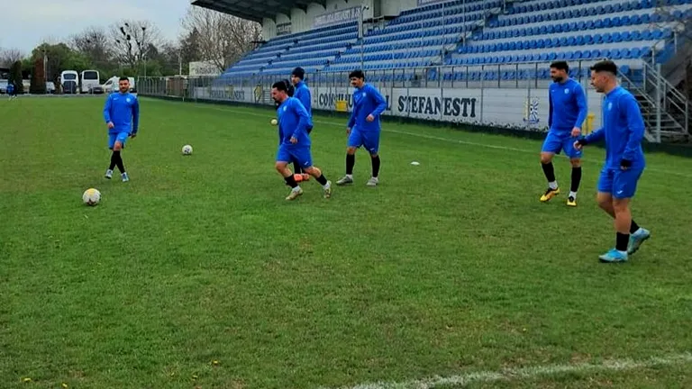 CSL Ștefăneștii de Jos continuă rezilierile contractuale ciudate cu antrenorii. Fără explicații, conducerea s-a despărțit  de omul care a dus echipa pe locul 2 la final de 2025