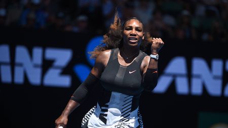 Serena câștigă Australian Open pentru a șaptea oară în carieră: a învins-o în două seturi pe sora sa, Venus! Serena redevine lider mondial