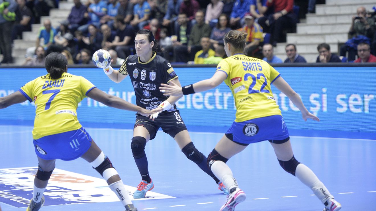 Săptămâna Mare de Tot! CSM București a "distrus-o" pe Metz în manșa tur a "sferturilor" Ligii Campionilor și este ca și calificată în turneul Final 4 din 12-13 mai. CRONICA unui meci fabulos