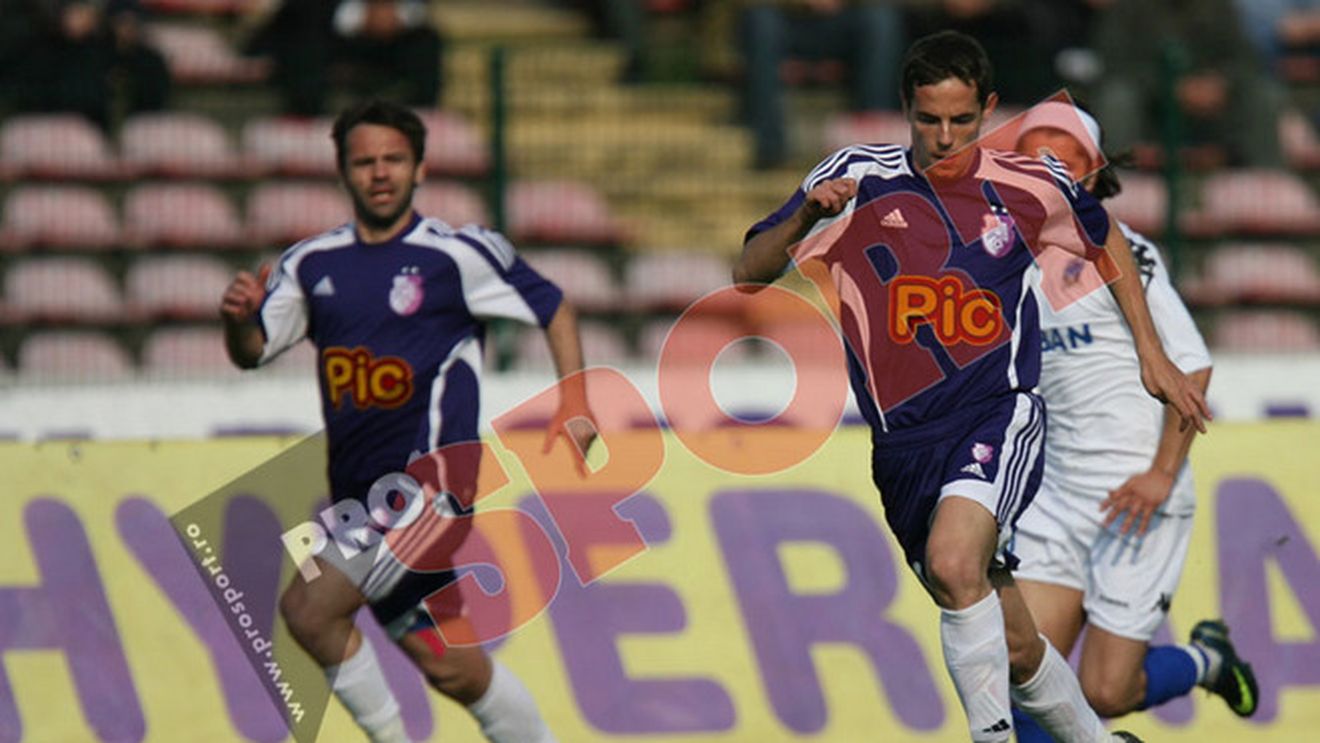 Piteștenii au pierdut la pauză