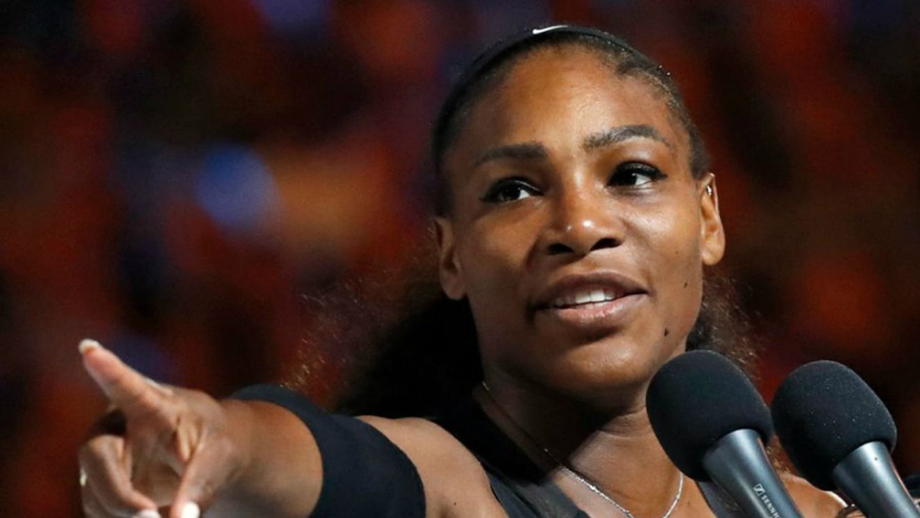 Serena a arătat încă o dată că este o campioană în adevăratul sens al cuvântului. Felul original în care li s-a adresat spectatorilor după victoria de la Roland Garros | VIDEO