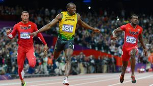 Duelul așteptat de o întreagă planetă!** "Fulgerul" Bolt a câștigat din nou AURUL la sută, cu un nou RECORD OLIMPIC