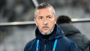 Meme Stoica, prima reacție după ce Rapid - FCSB 4-0! Ce nu-și poate explica oficialul roș-albaștrilor: „Când e să se aleagă praful... Ne bate Rapid peste tot, ne-a zăpăcit”