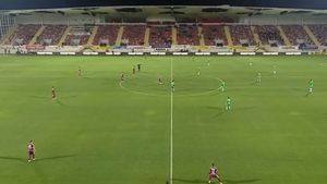 Nu astfel de recorduri trebuie doborâte! Imagini înfiorătoare cu stadionul din Giurgiu în Voluntari - Concordia. Câți suporteri au fost în tribunele arenei | FOTO 