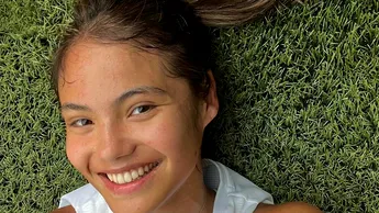 Cât te costă să înveți tenis de la Emma Răducanu, campioana de la US Open 2021, care n-a mai câștigat niciun turneu de atunci. Britanica e milionară fără să mai joace la nivel înalt